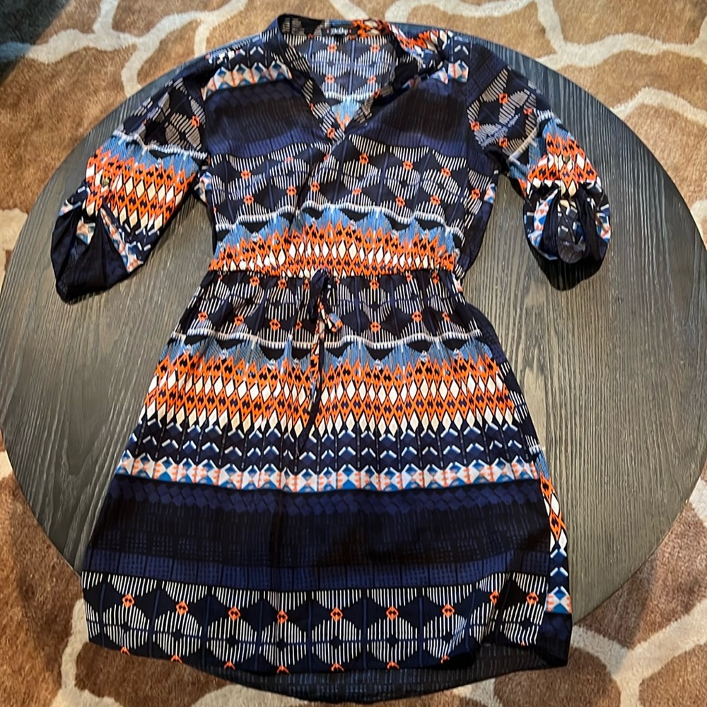 Women’s cute summer dress size small with full print and pattern